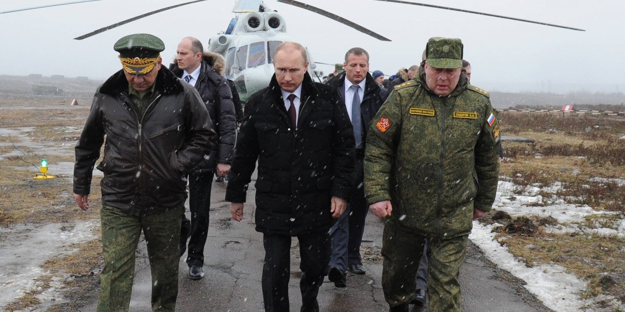 Putin brutalnie tnie socjal, żeby dać 10 mld USD więcej na wojsko! Szykują kraj do wojny?