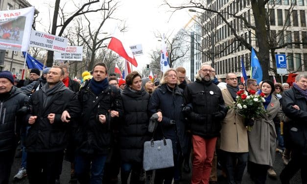 Scenariusz polskiego Majdanu jest pisany w Moskwie?