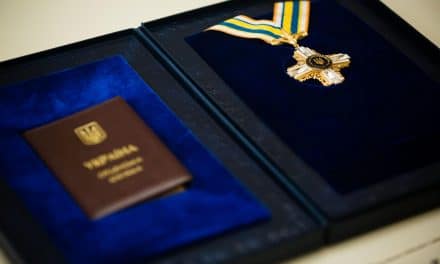 Antysemita z orderami albo ukryty sens nagród Poroszenki