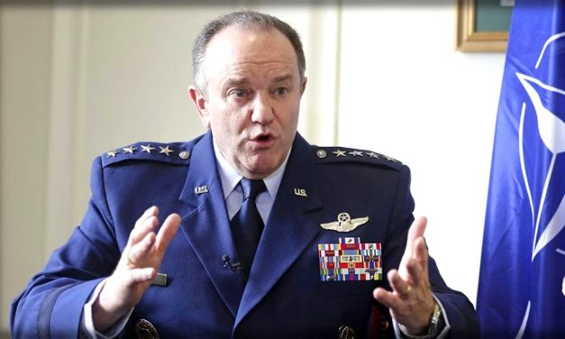Gen. Breedlove: Rosja stanowi egzystencjalne zagrożenie dla Zachodu