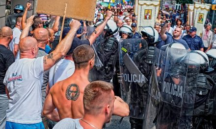 Za antyukraińskimi akcjami w Polsce stoi Kreml – analiza korespondencji