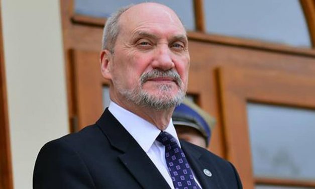 Szef MON: Pełne poparcie dla operacji USA w Syrii