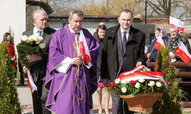 Minister Adam Kwiatkowski przekazał dary Polakom Ukrainy (WIDEO)