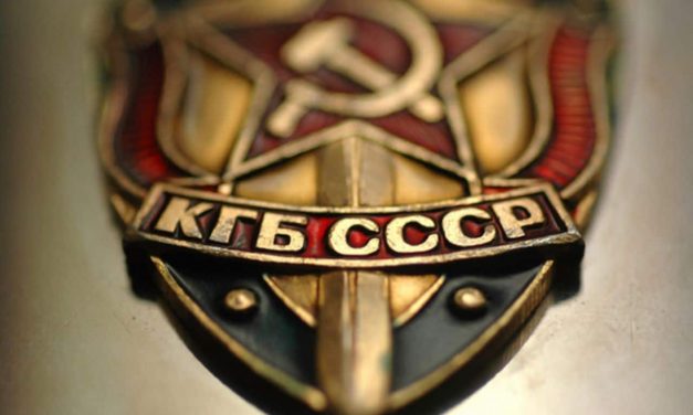 Wojna o pomniki. Stara metoda Łubianki