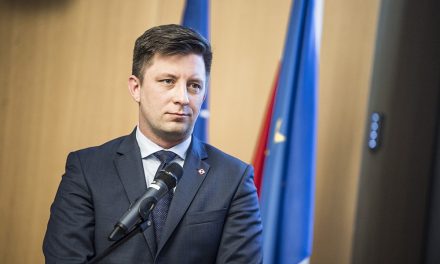 „Polskie służby, szczególnie służby wojskowe, monitorują wszystkie wydarzenia za naszą wschodnią granicą”