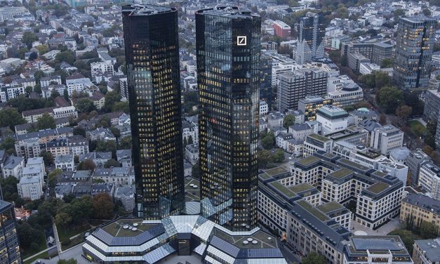 Deutsche Bank robi interesy z Putinem