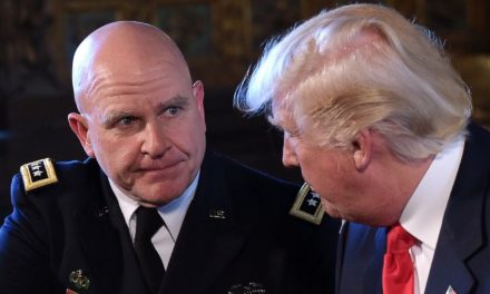 Doradca Trumpa: Nadszedł czas na twardą rozmowę z Rosją