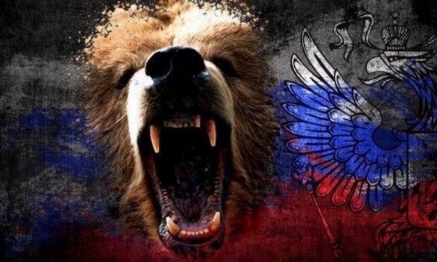 Foreign Affairs: Kreml zaatakował Stany Zjednoczone – czas odpowiedzieć