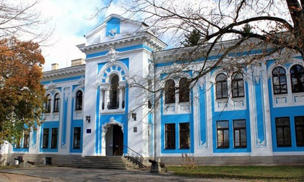 Katolicy z Żytomierza znów apelują o zwrot pałacu biskupów