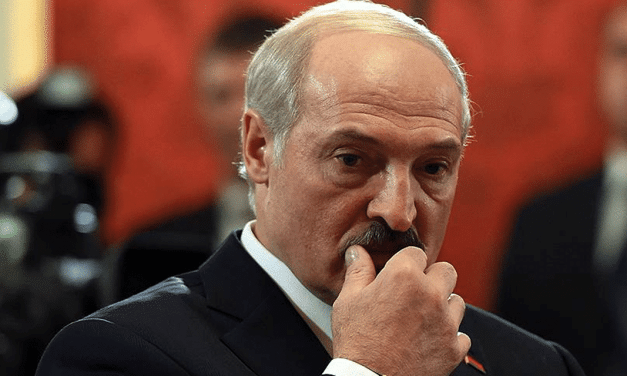 Łukaszenka przyznaje się do porażki: „Jesteśmy w tyle”