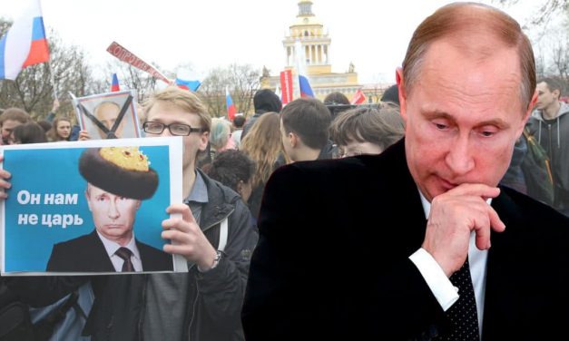 Putin traci poparcie Rosjan. Ludzie zaczynają zdawać sobie sprawę, że jego fatalna polityka wiedzie Rosję ku przepaści