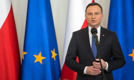 Andrzej Duda pogratulował Wołodymyrowi Zełenskiemu i zaprosił go do Polski