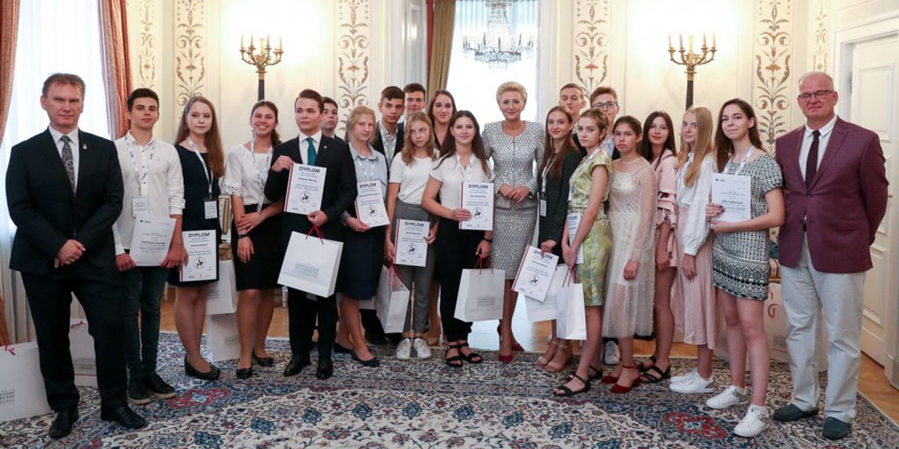 6 laureatów III Olimpiady Historii Polski na Ukrainie i Białorusi 2018/19 otrzymało indeksy na polskie uniwersytety