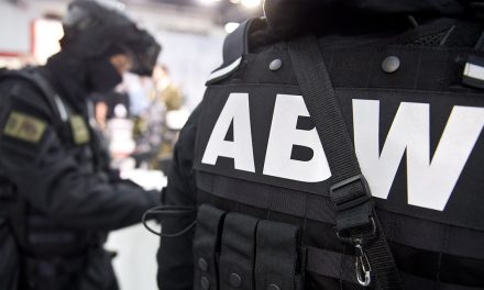 ABW zatrzymała islamistę z Ukrainy, który planował zamach na galerię handlową w Puławach