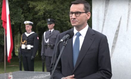 Premier: dziś Ukraina widzi doskonale, że tylko na fundamencie prawdy można budować przyszłość