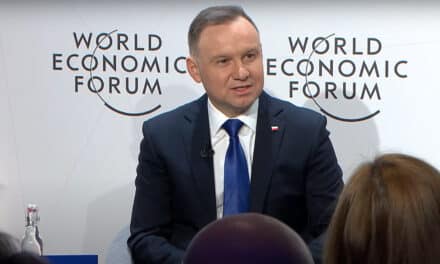 Prezydent Duda w Davos: „Rosja musi w tej wojnie ponieść porażkę”