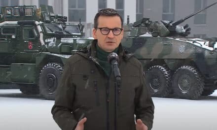 Premier RP: Polska może wysłać F-16 Ukrainie w koordynacji z NATO