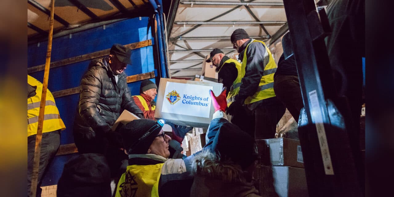 Rycerze Kolumba: Miłosierdzie w praktyce, czyli 3 tys. ton pomocy dla Ukrainy
