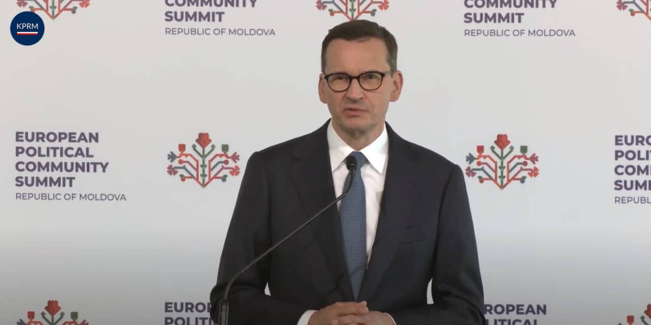 Premier Mateusz Morawiecki: Polska pomoże Ukrainie szkolić pilotów F-16
