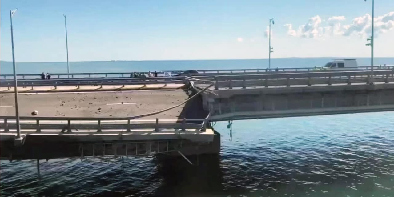 Kolejny policzek Putinowi! Atakując most krymski, Ukraińcy po raz kolejny upokorzyli kremlowskiego zbrodniarza wojennego