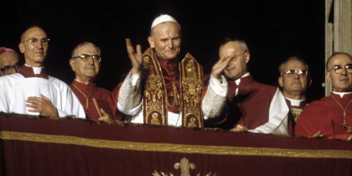 Uroczystość poświęcenia kamienia węgielnego pod kościół św. Jana Pawła II w Villaricca