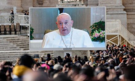 Na prośbę lekarzy Papież nie uda się do Dubaju na COP28