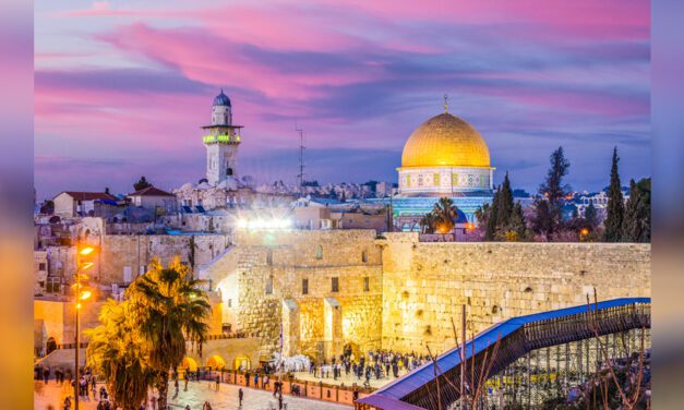 Kard. Krajewski z misją pokoju w Ziemi Świętej