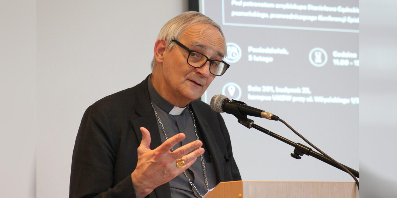 Kard. Zuppi w Warszawie: Przyjmowanie uchodźców to wielka praca na rzecz pokoju