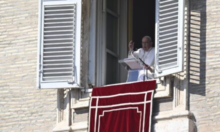 Papież apeluje o działania dyplomatyczne, aby przywrócić pokój na Ukrainie