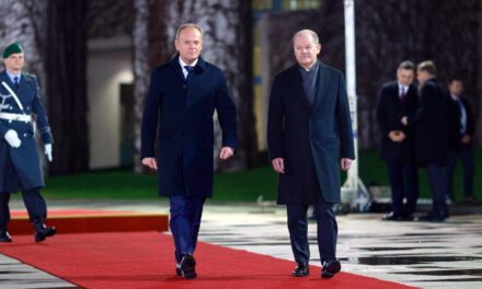 Tusk: Trójkąt Weimarski powinien odgrywać wiodącą rolę we wspieraniu Ukrainy