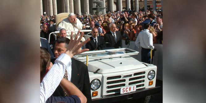 Ks. Ptasznik: nie patrzmy na Jana Pawła II sentymentalnie, wracajmy do jego nauczania