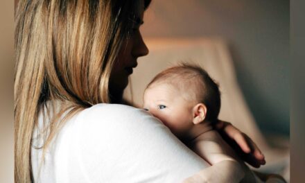 Kolegium Rektorskie KUL: ochrony prawnej wymaga życie kobiety, ale też płodu