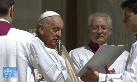 Papież ogłosił jubileuszową bullę zwołującą Rok Święty