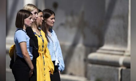 Matka i żony obrońców Mariupola w Watykanie: już tylko papież może im pomóc!