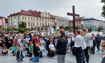 Wadowice: Droga Krzyżowa w intencji dzieci z rozważaniami o rodzinie Ulmów