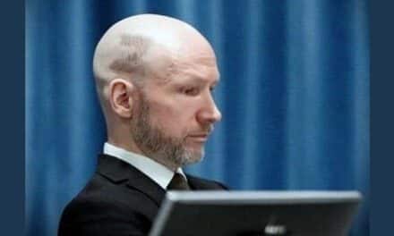 Masowy morderca-neonazista Breivik wyraził poparcie dla raszyzmu