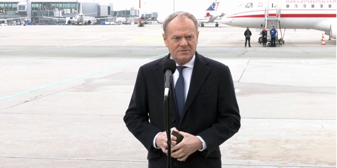 Tusk przed wizytą w Londynie: Polska bez wątpliwości po stronie Ukrainy, bez żadnego „ale”