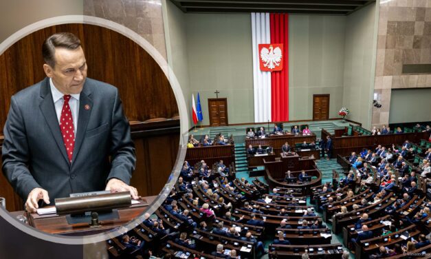 „Stoimy przed zagrożeniem wojny, jakiej doświadczyli nasi dziadkowie” – expose wicepremiera Radosława Sikorskiego