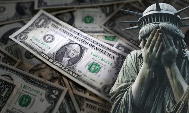 Trump rozchwiał rynki. Amerykański dolar w odwrocie, inwestorzy uciekają