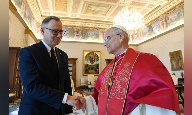 Andrzej Duda spotkał się z Papieżem Leonem XIV. Wiele czasu poświęcono perspektywom pokoju na Ukrainie