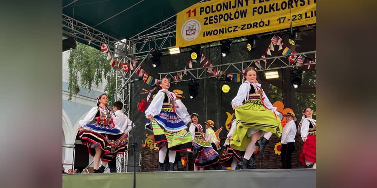 Powrót magii folkloru! XI Polonijny Festiwal Dziecięcych Zespołów Folklorystycznych znów połączył młodych Polaków z całego świata