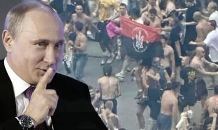 Prowokacja na koncercie w Warszawie. Kreml podsyca emocje flagą, która działa na Polaków jak płachta na byka