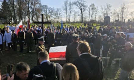 Pogrzeb w Mościskach. Wieczna warta obrońców Lwowa. Polska nie zapomniała