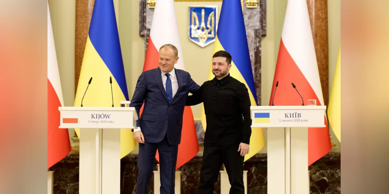 Tusk w Kijowie: tu świat widzi jak przez szkło powiększające, czym jest dobro, a czym zło