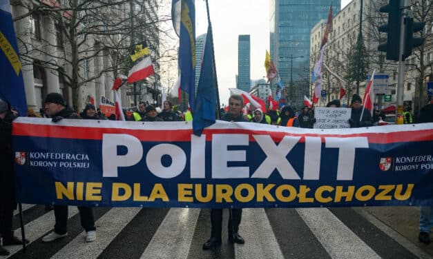 Szczucie na UE to gra na Rosję. Polska w Unii jest silniejsza, poza nią byłaby łatwym celem