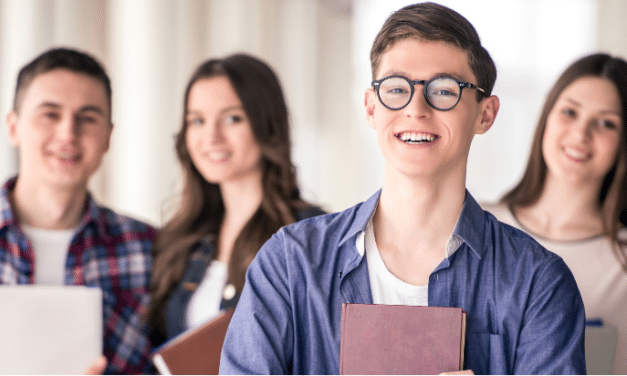 Stypendium dla młodych Polaków za granicą. Ruszył nabór do programu „PLus – Aktywny Student”