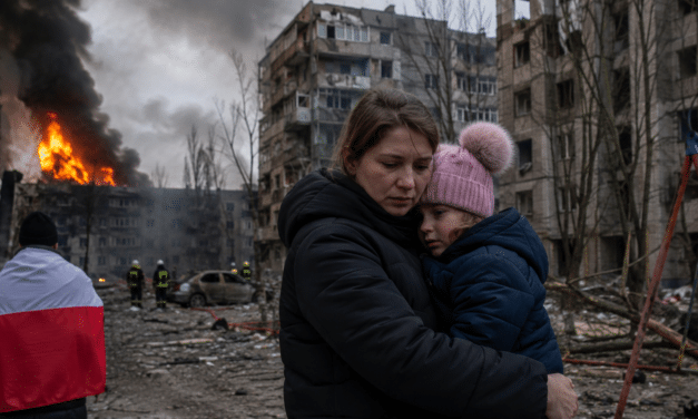 Polacy z Ukrainy cierpią pod rosyjskimi rakietami. Skrajna prawica, szczując na Ukrainę, uderza także w nich